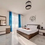Beautiful 2bdr 2bth In Sliema With Sea Views Apartment *