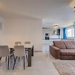 Beautiful 2bdr 2bth In Sliema With Sea Views Appartement