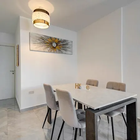 Beautiful 2bdr 2bth In Sliema With Sea Views Apartment
